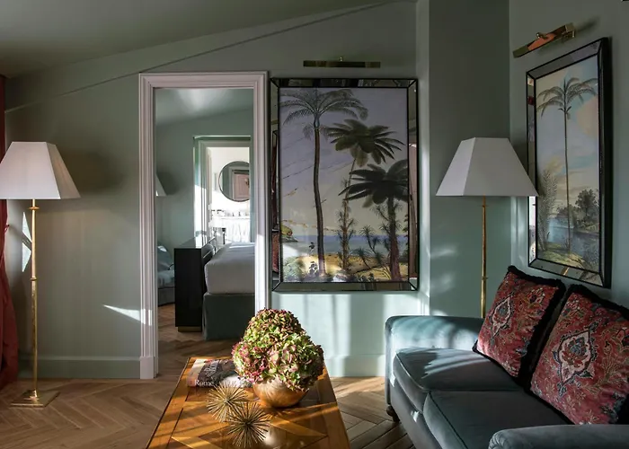 Szálloda D'inghilterra - Starhotels Collezione 5*